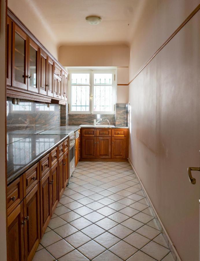 Hadrians Den In Heart Of Plaka By Jj Hospitality Lejlighed Athen Eksteriør billede