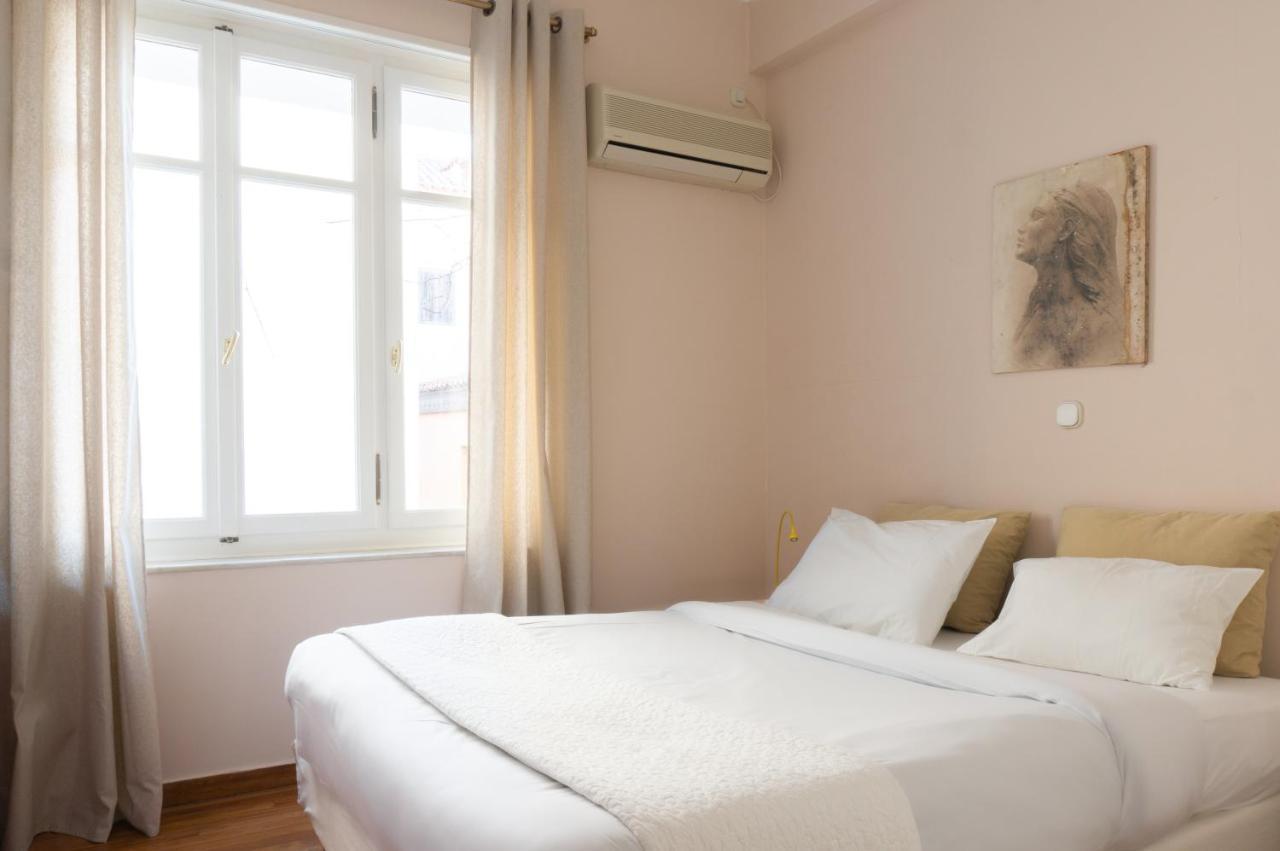 Hadrians Den In Heart Of Plaka By Jj Hospitality Lejlighed Athen Eksteriør billede